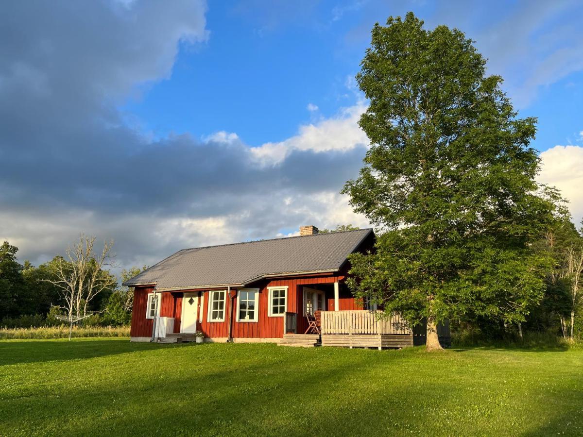 Villa Nya Matsas à Noarootsi Extérieur photo